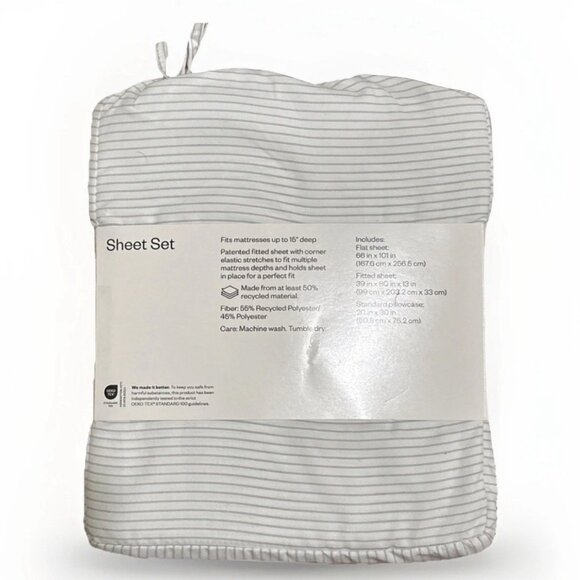 Room Essentials Twin/Twin XL Sheet Set New 3-Pc Set White Gray Stripe Microfiber - Picture 2 of 2
